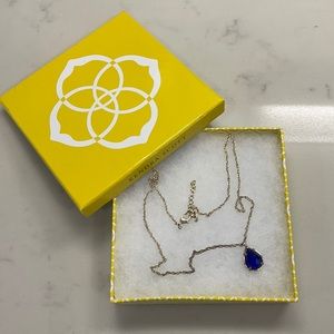 Kendra Scott necklace